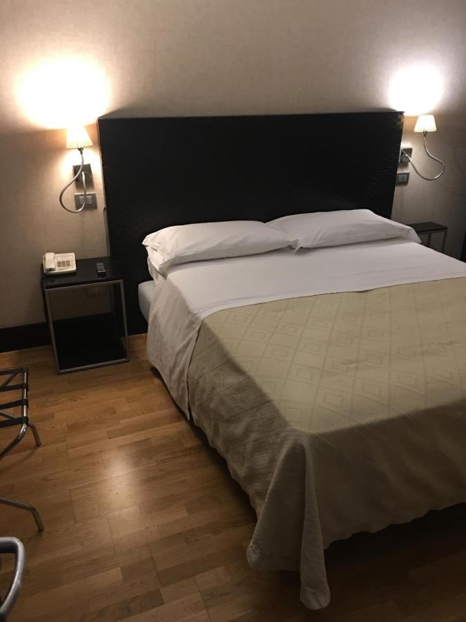 Mh设计酒店 那不勒斯 外观 照片