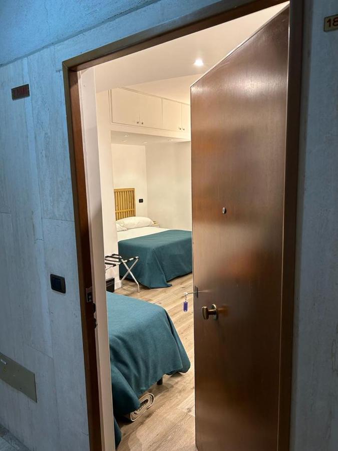 Mh设计酒店 那不勒斯 外观 照片